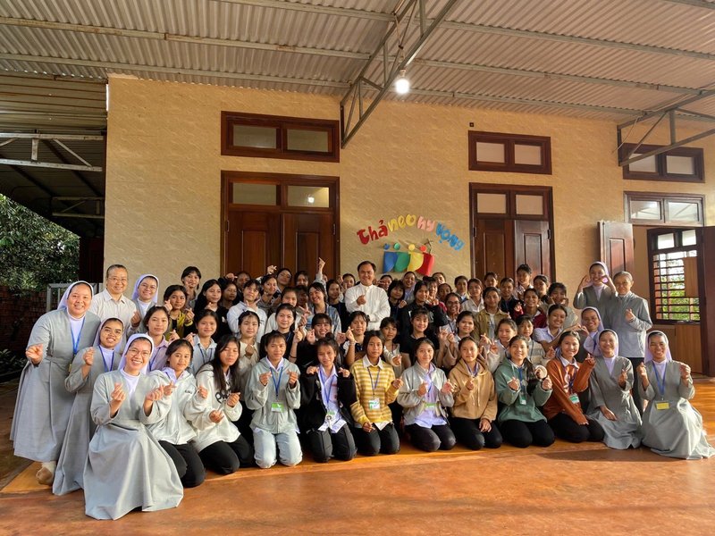 베트남 닥도아 / 인보성체수도회